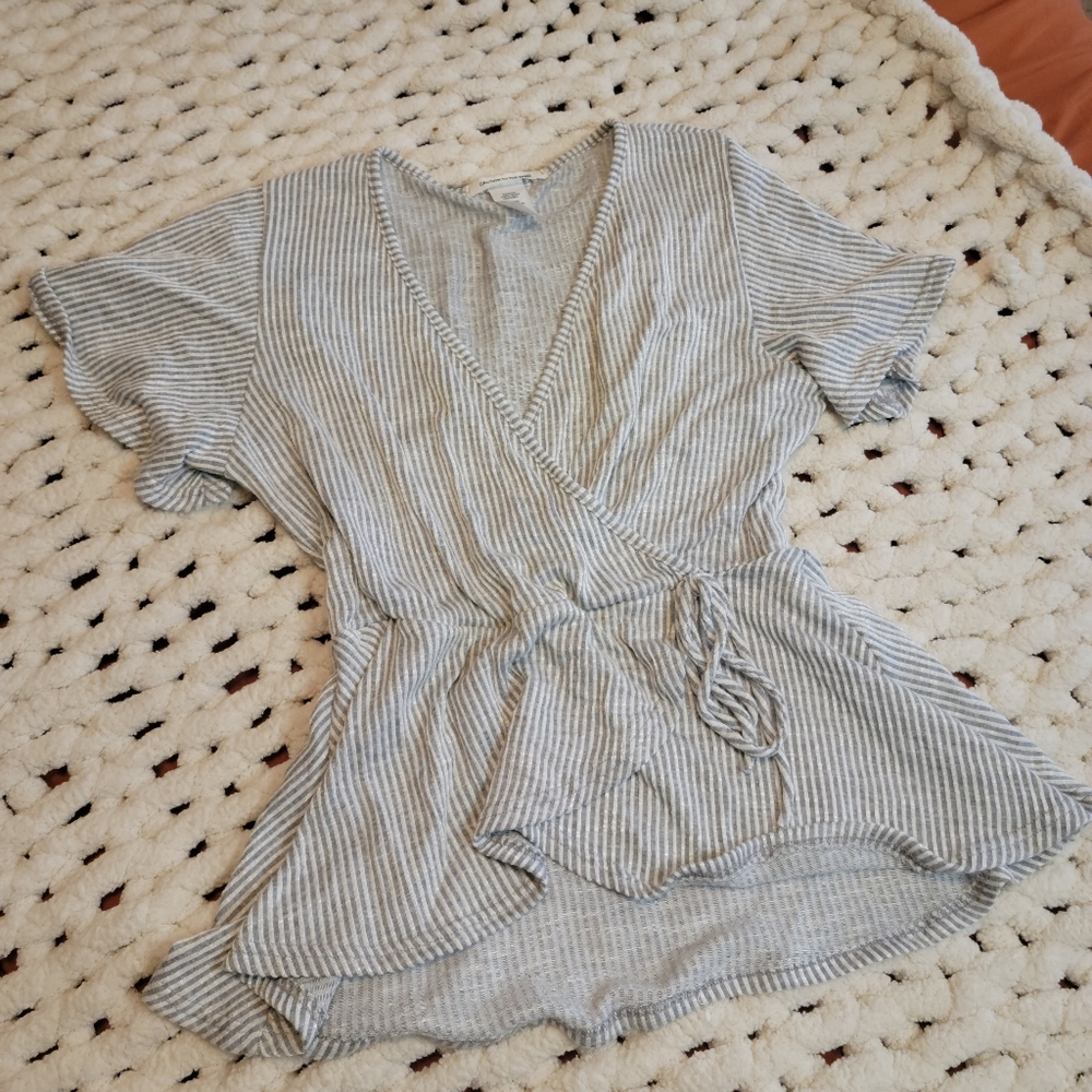 Cute stripped shirt!